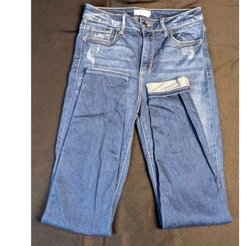 Cello Skinny Jeans ~ Size 5 ~ Medium Wash Distressed High Rise ~ WV18172DK